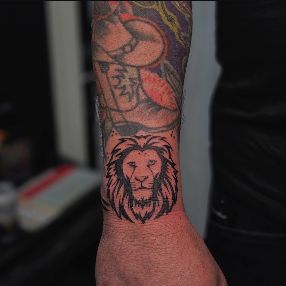 Ink Me Tattoo Studio